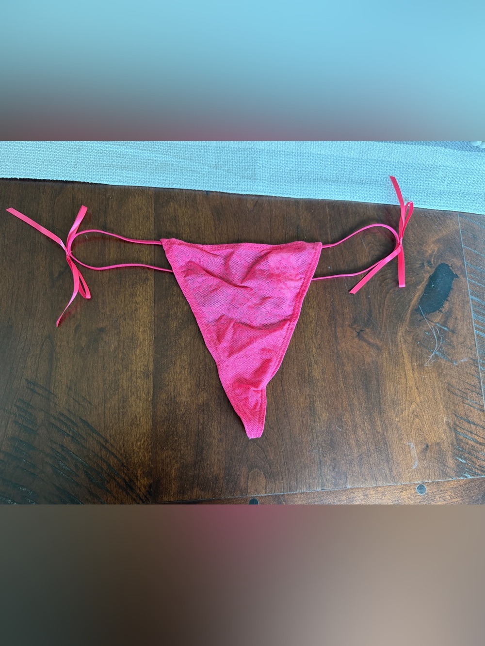 VS PINK FLORAL SIDE TIE V STRING PANTY NWT Large